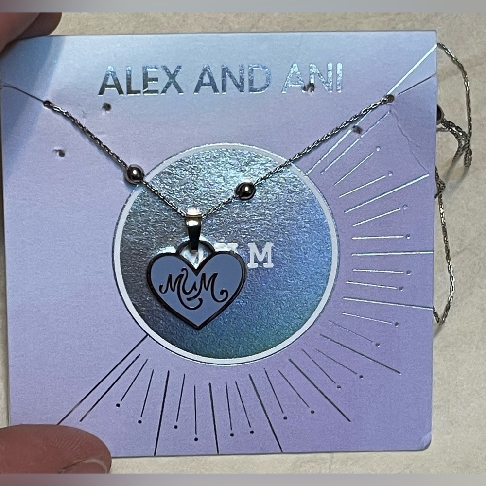 NWT Alex and Ani Mum Necklace